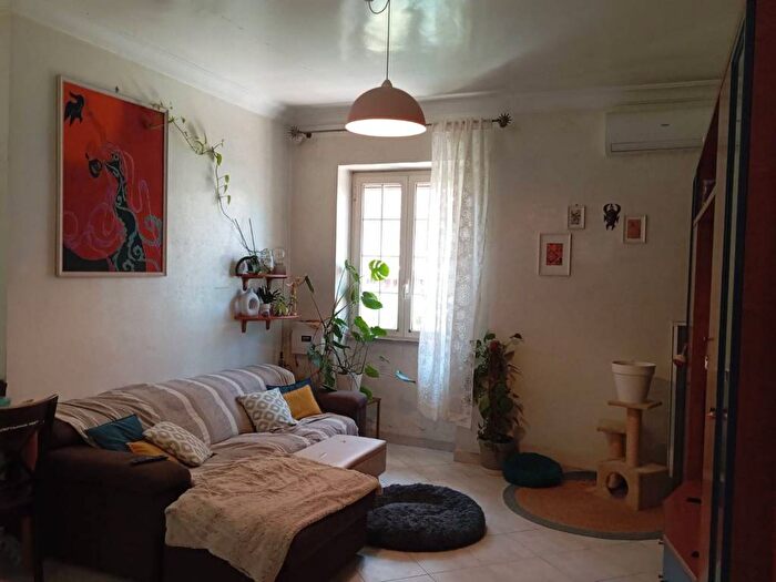 Appartamento trilocale in affitto in Via Vittorio Rossi, Torre Angela, Roma