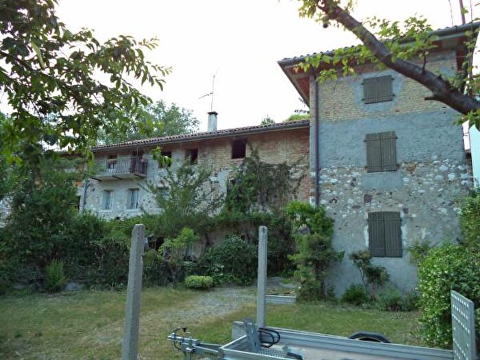 Casa con 6 locali in vendita in Moruzzo