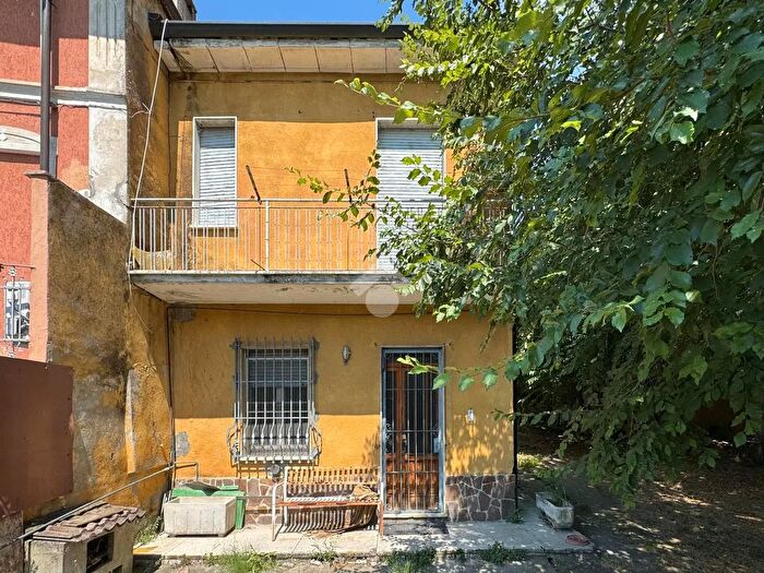 Casa quadrilocale in vendita in Località Tassarole, Montu Beccaria