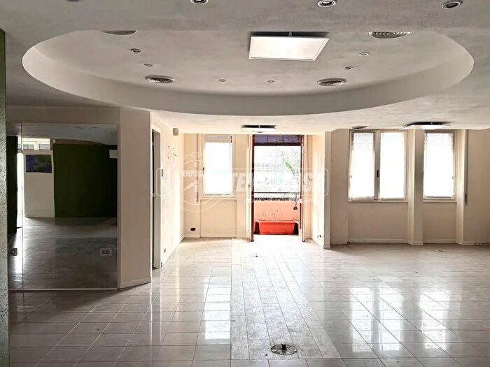 Appartamento con 5 locali in vendita in Lecco