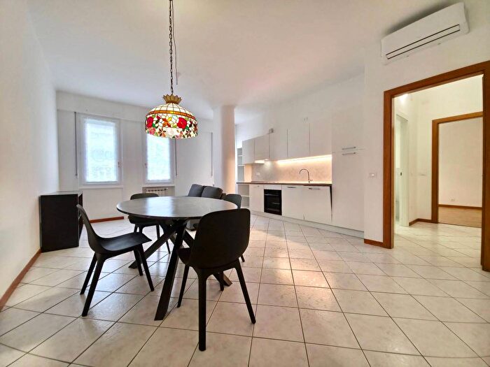 Appartamento trilocale in affitto in Via Sighele, Argonne Corsica, Milano