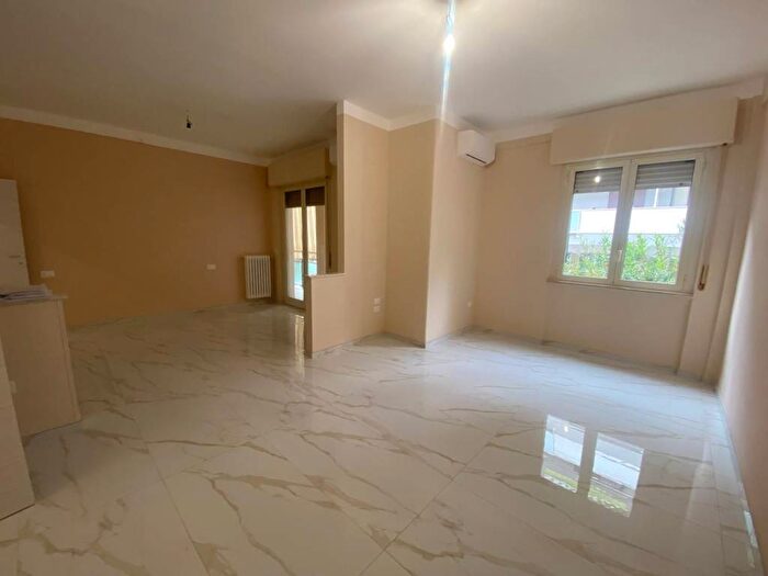 Appartamento quadrilocale in affitto in Via Raffaello Sanzio, Viale Bovio Piazza Duca degli Abruzzi, Pescara