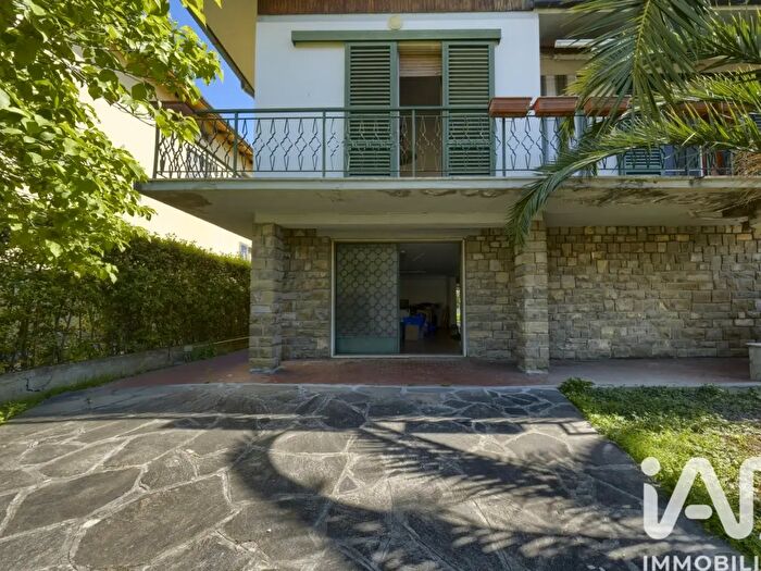 Casa con 7 locali in vendita in Via del Pozzo Rosso, Signa