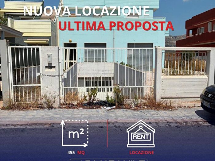 Casa in affitto in Viale del Commercio, Manfredonia