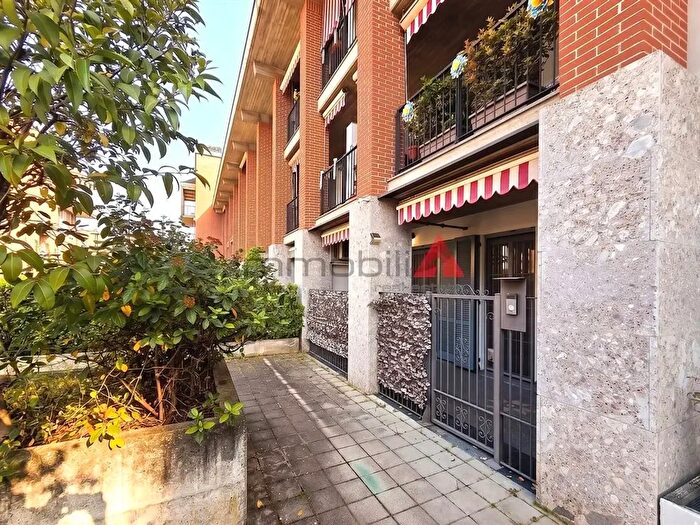 Appartamento quadrilocale in vendita in Via Gramsci, Pioltello