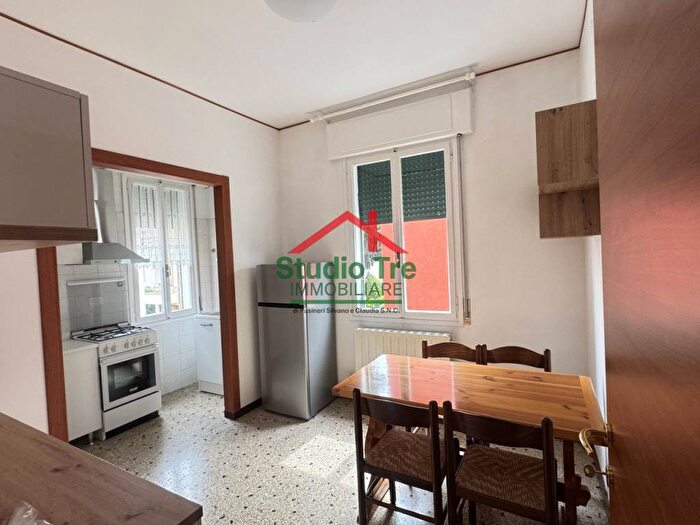 Appartamento trilocale in affitto in Via Baldassarre Galuppi, Mestre, Venezia