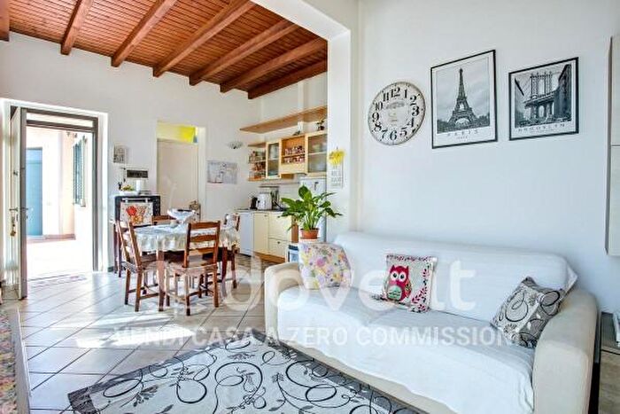 Appartamento bilocale in vendita in Via Bainsizza, Varese