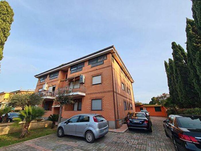Case in Vendita e in Affitto - 1