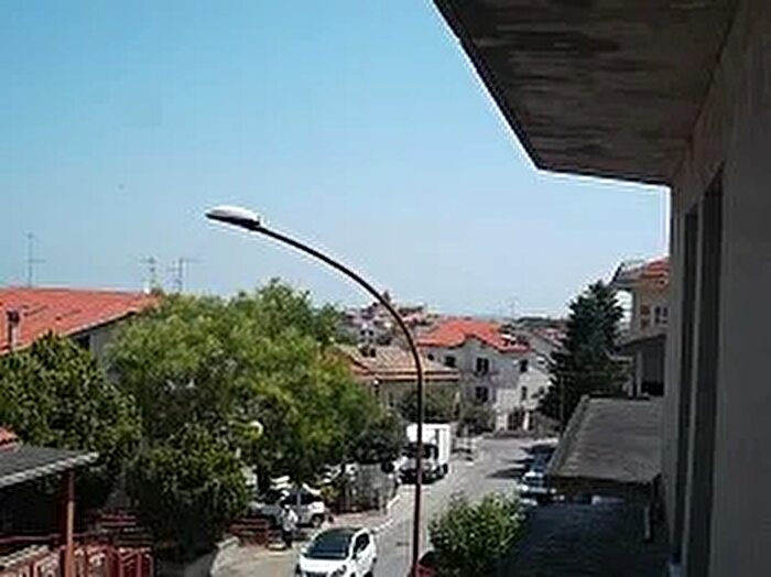 Appartamento con 5 locali in vendita in Scerni