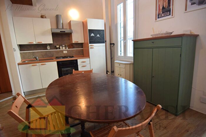 Appartamento trilocale in vendita in Via Mentana a, Ferrara