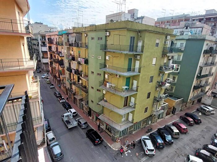 Appartamento trilocale in affitto in VIA GENERALE MESSINA, Tre Carrare, Taranto