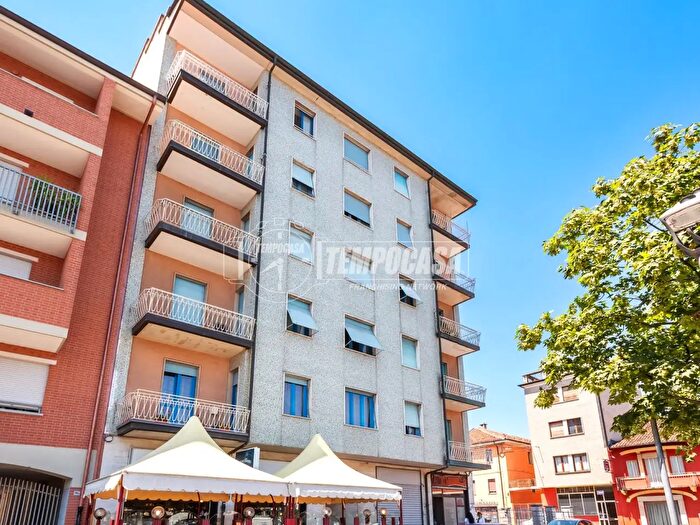 Appartamento quadrilocale in vendita in Piazza Luigi Dompè, Fossano