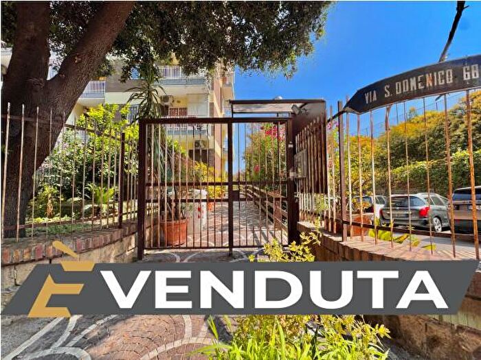 Appartamento bilocale in vendita in Via San Domenico, Napoli