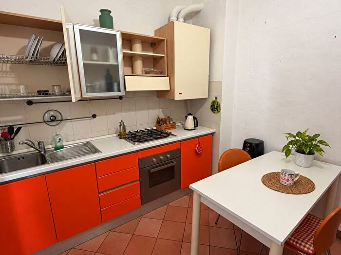 Appartamento trilocale in affitto in Piazza San Michele, Centro Storico, Pavia