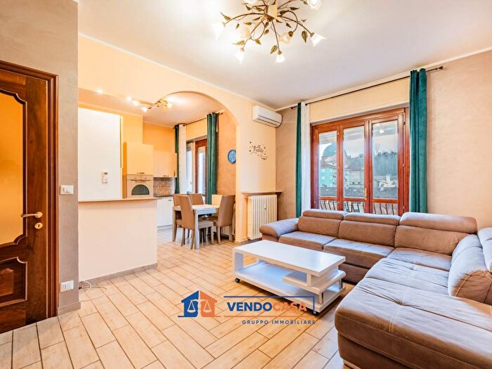 Appartamento con 5 locali in affitto in Viale Professor Giuseppe Gabetti, Dogliani