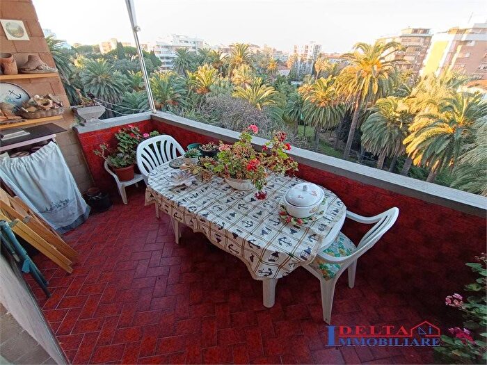 Appartamento con 6 locali in affitto in Calzabigi, Livorno