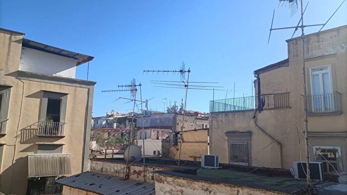 Appartamento monolocale in vendita in Gradoni di Chiaia Napoli, Napoli