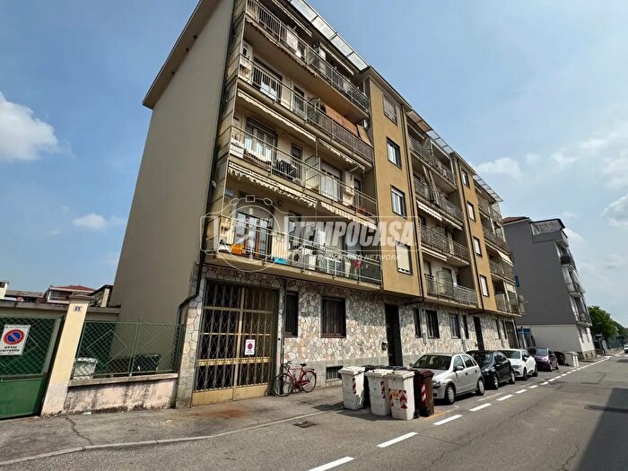 Case in Vendita e in Affitto - 3