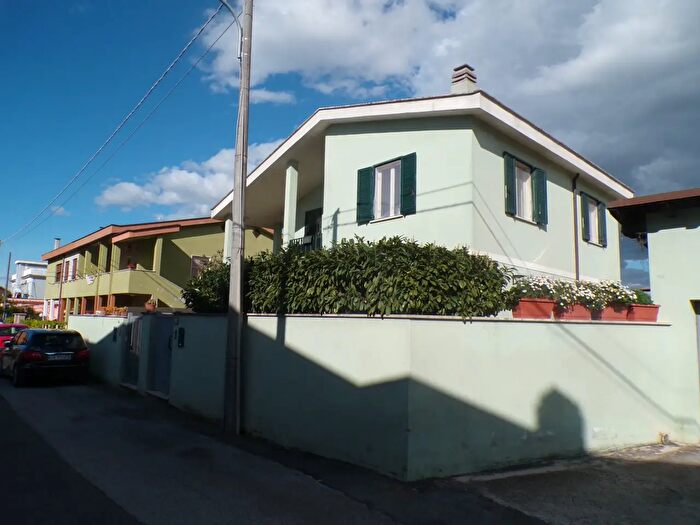 Appartamento trilocale in vendita in Via Michelangelo, Anzio