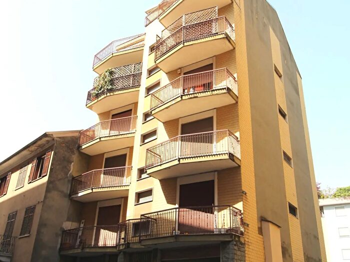Appartamento trilocale in vendita in Via Gorizia, Novara