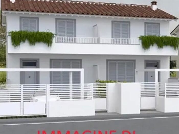 Casa con 5 locali in vendita in Via Alfonso La Marmora, Poggio A Caiano