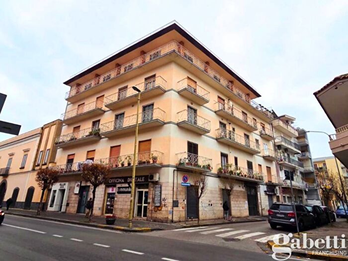 Appartamento quadrilocale in affitto in VIA FIUME, Centro, Pomigliano dArco