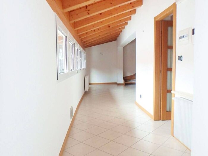 Appartamento con 5 locali in affitto in Via Giuseppe Mazzini, Gemona Deciani, Udine