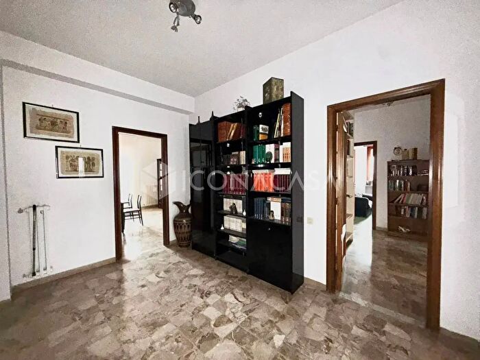 Appartamento con 7 locali in vendita in Via Giosué Carducci, Torremaggiore