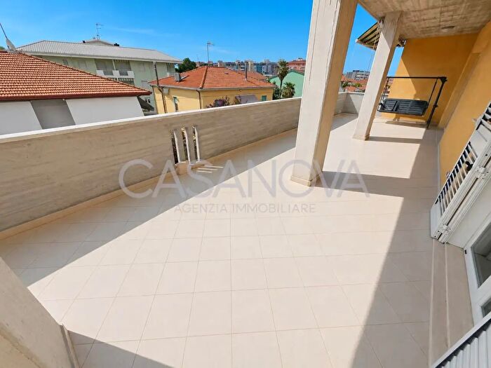 Appartamento trilocale in vendita in Giulianova