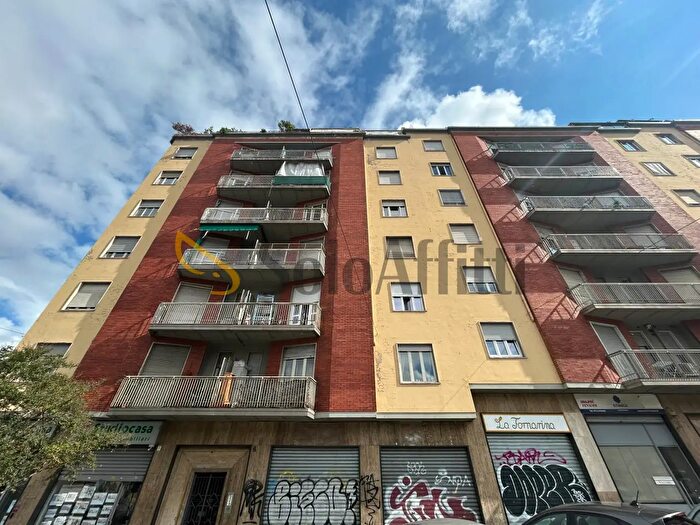 Appartamento trilocale in affitto in Via Francesco Cigna, Torino