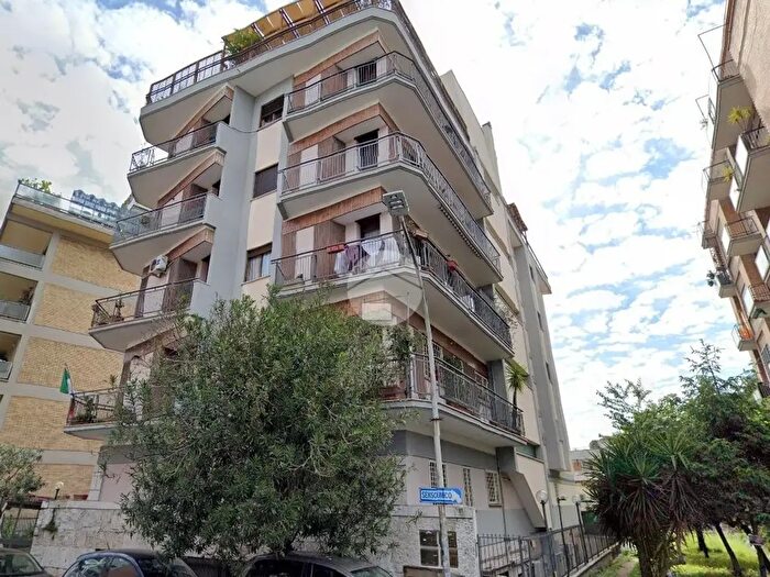 Appartamento bilocale in vendita in Via Giuseppe Martucci, Roma