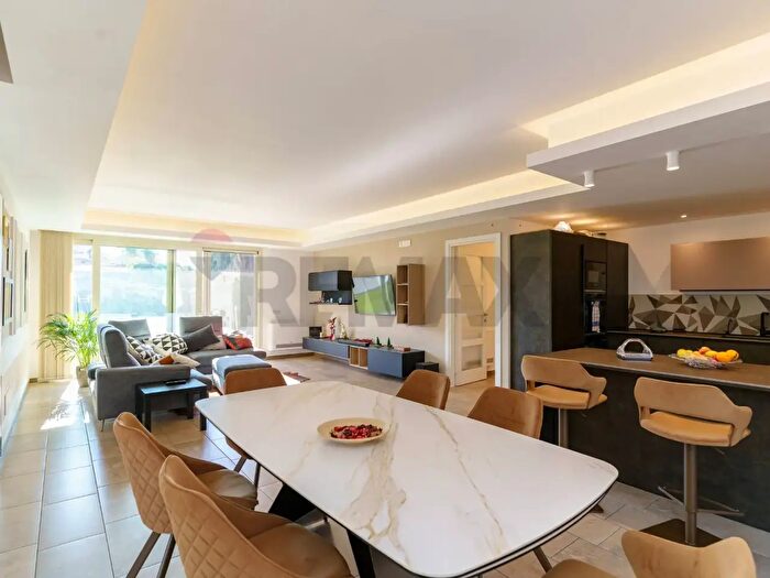 Casa con 5 locali in vendita in Via Fossa Lupo, Aci SantAntonio