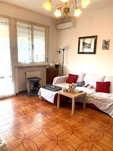 Appartamento con 5 locali in vendita in Viareggio