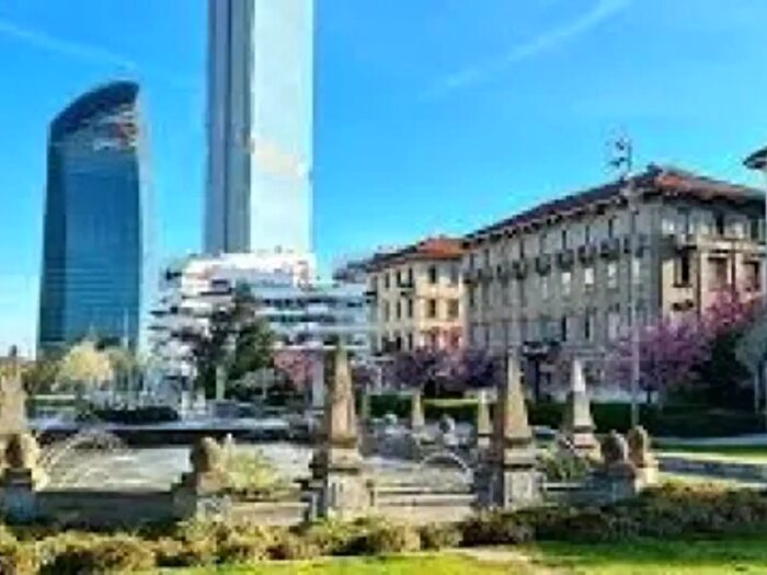 Casa con 6 locali in vendita in Milano