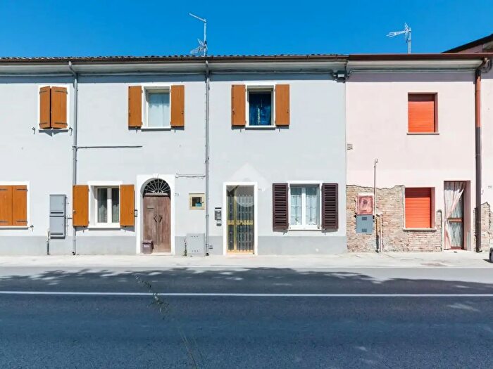 Appartamento trilocale in vendita in Via Cesenatico, Cesenatico