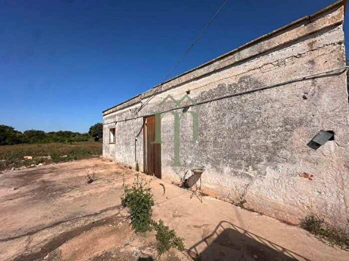 Casa trilocale in vendita in Via Gastone Maresca, Carovigno
