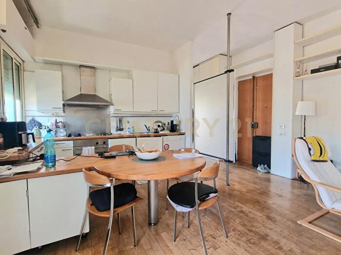 Appartamento monolocale in affitto in Viale Jonio, Roma