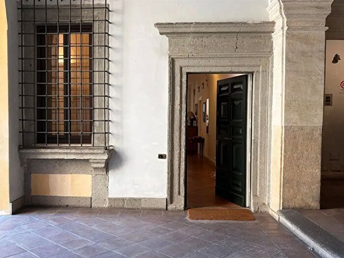 Appartamento quadrilocale in vendita in Via Giulia, Roma