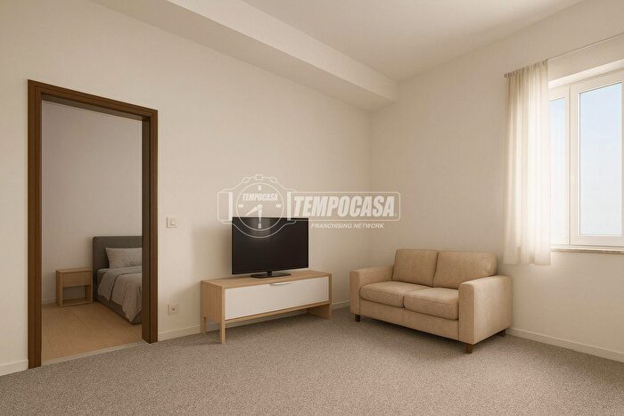 Appartamento trilocale in vendita in Via Guglielmo Pepe, Milano