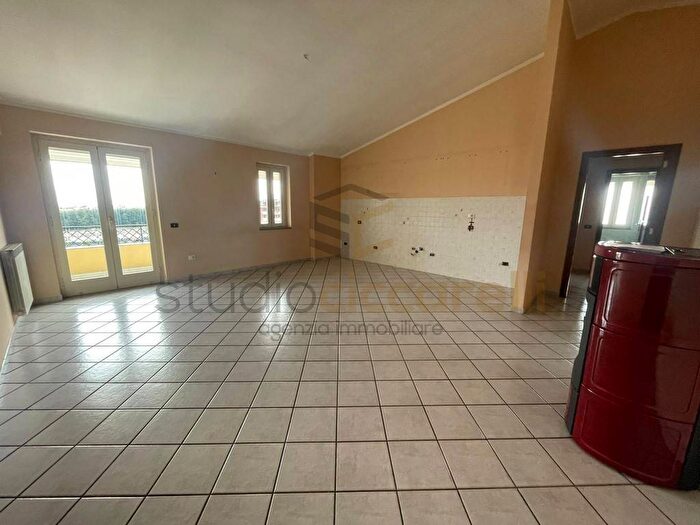 Appartamento quadrilocale in affitto in Via Maggio, Nuovo Corso Campano Marchesella, Giugliano in Campania