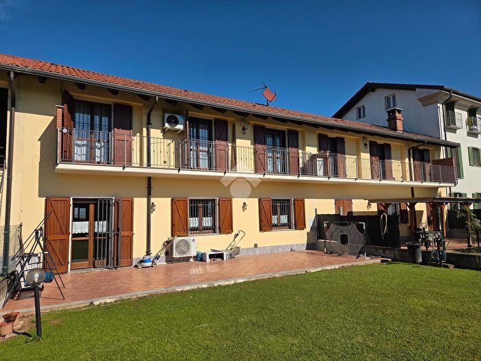 Casa con 5 locali in vendita in Cascina Cabianca, Poirino