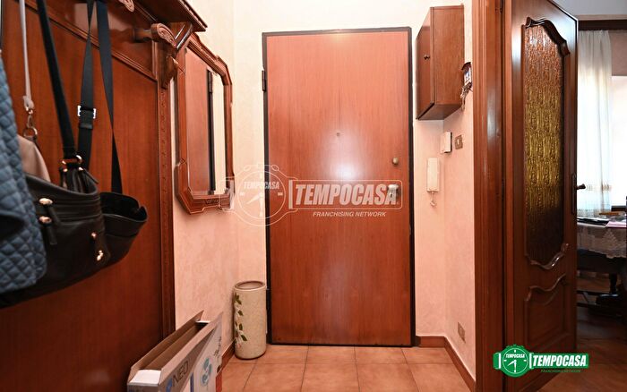 Appartamento trilocale in vendita in Via Andrea Mensa, Venaria Reale