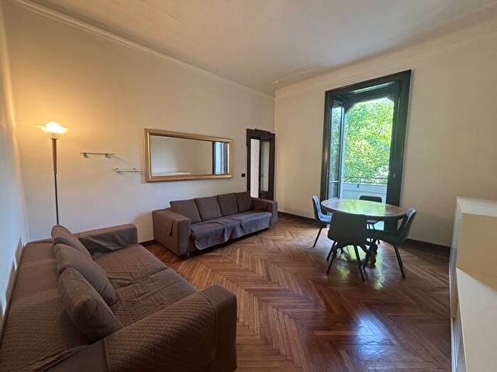 Appartamento trilocale in affitto in Piazza Giuseppe Grandi, Porta Vittoria, Milano