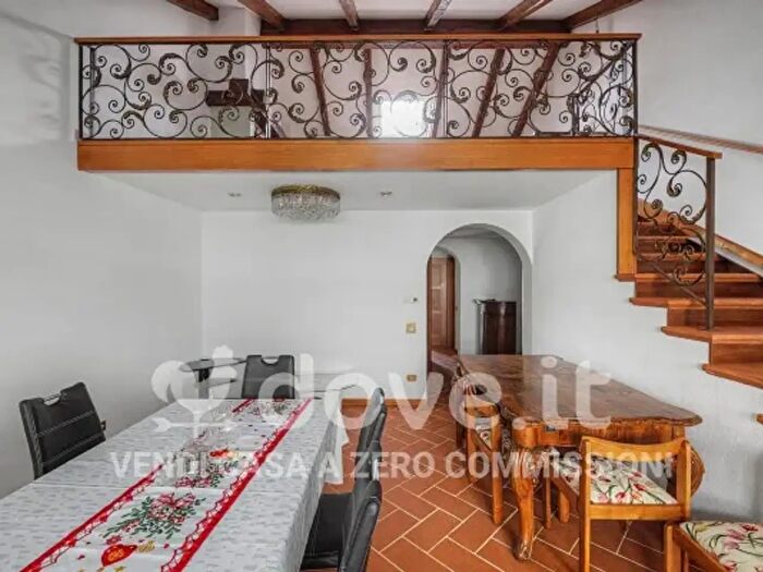Casa con 6 locali in vendita in Via Cimarosa Domenico, Varese