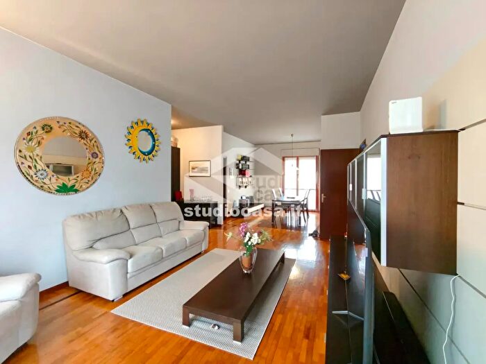 Appartamento trilocale in vendita in Via Don Minzoni, Crema