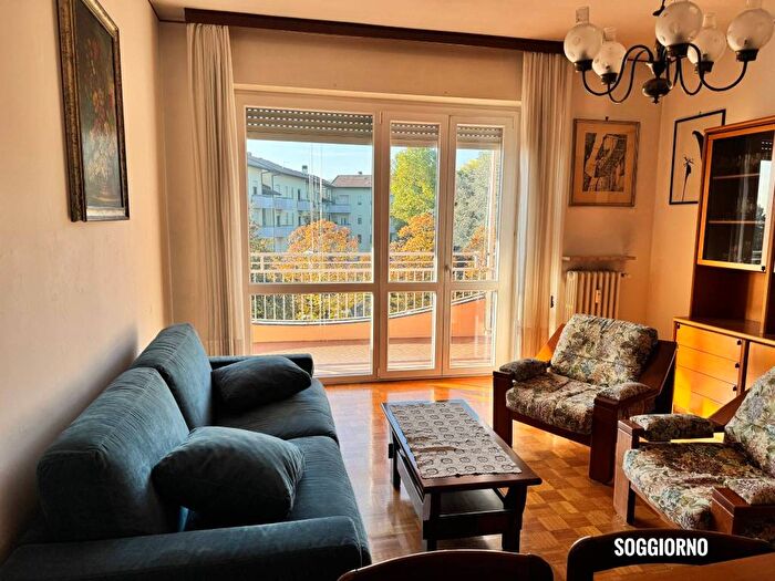 Appartamento trilocale in vendita in Via Cantoreggio, Masnago, Varese