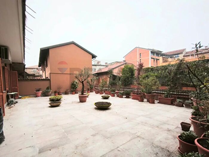 Appartamento trilocale in vendita in Via dei Molini, Pavia