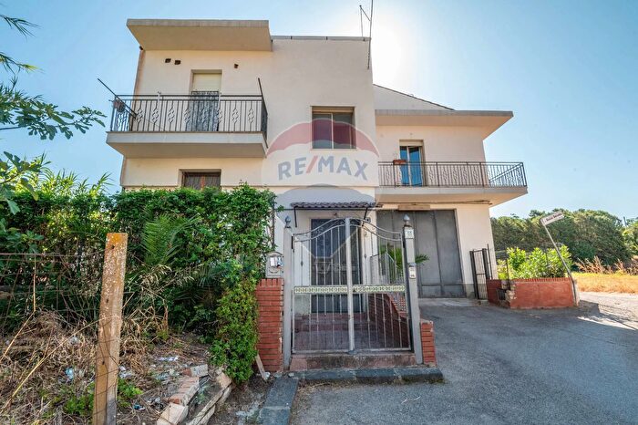 Casa con 5 locali in vendita in Via Domenico Tempio, Caltagirone
