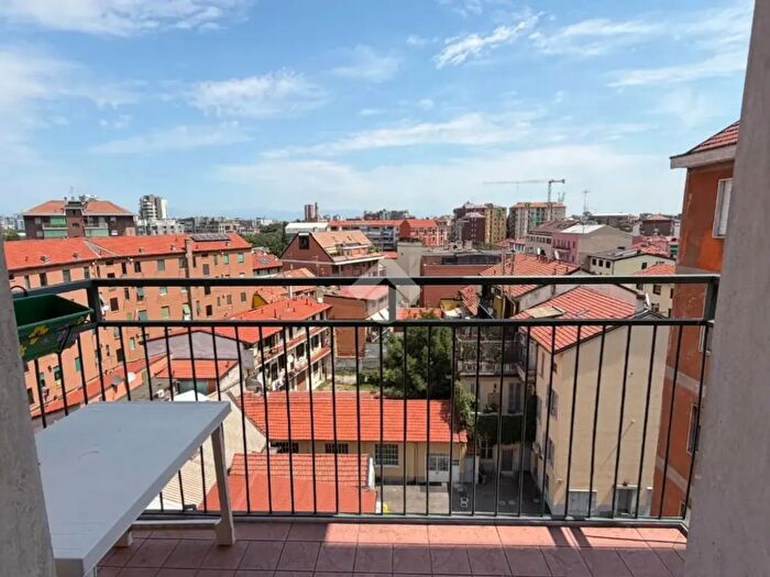 Appartamento bilocale in affitto in Via Padova, Milano