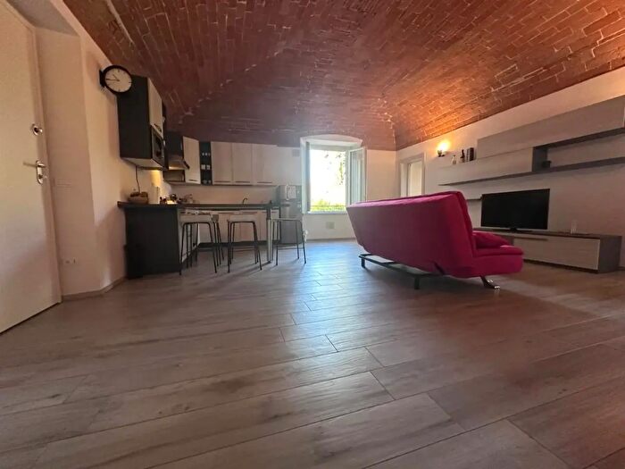 Appartamento con 5 locali in vendita in Pisa